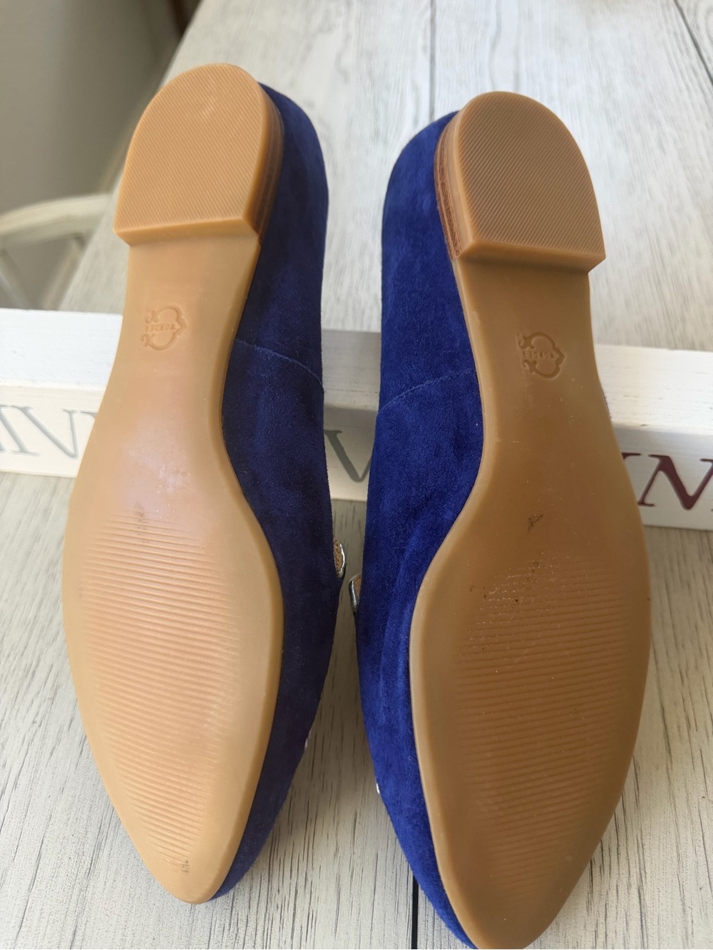 C. Wonder Courtney Blue Suede Polar Bear Embroidered Loafers Flats 10 EUC - Picture 4 of 8